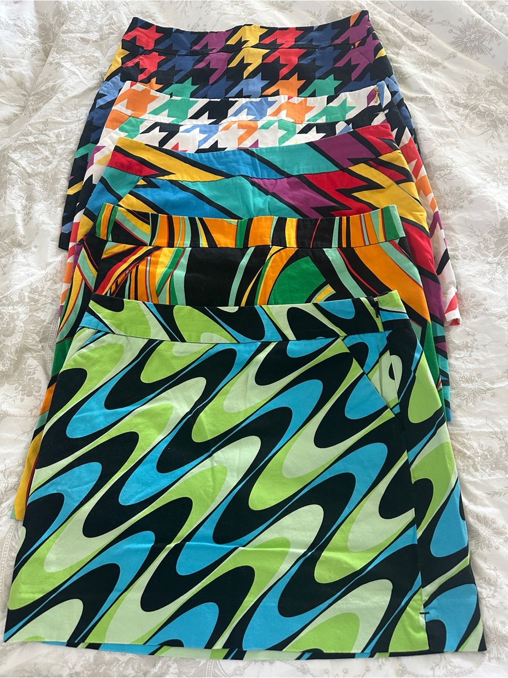 Loudmouth skorts size 10 Green, Blue, Yellow, Black geometric patterns lot of 5